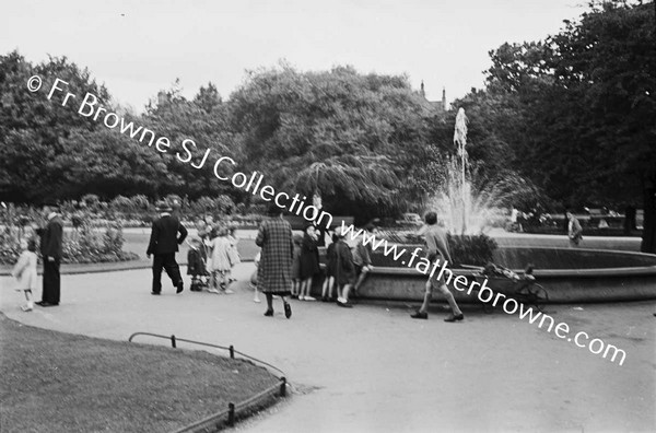 ST STEPHEN'S GREEN CHILDREN AT THE FOUNTAIN